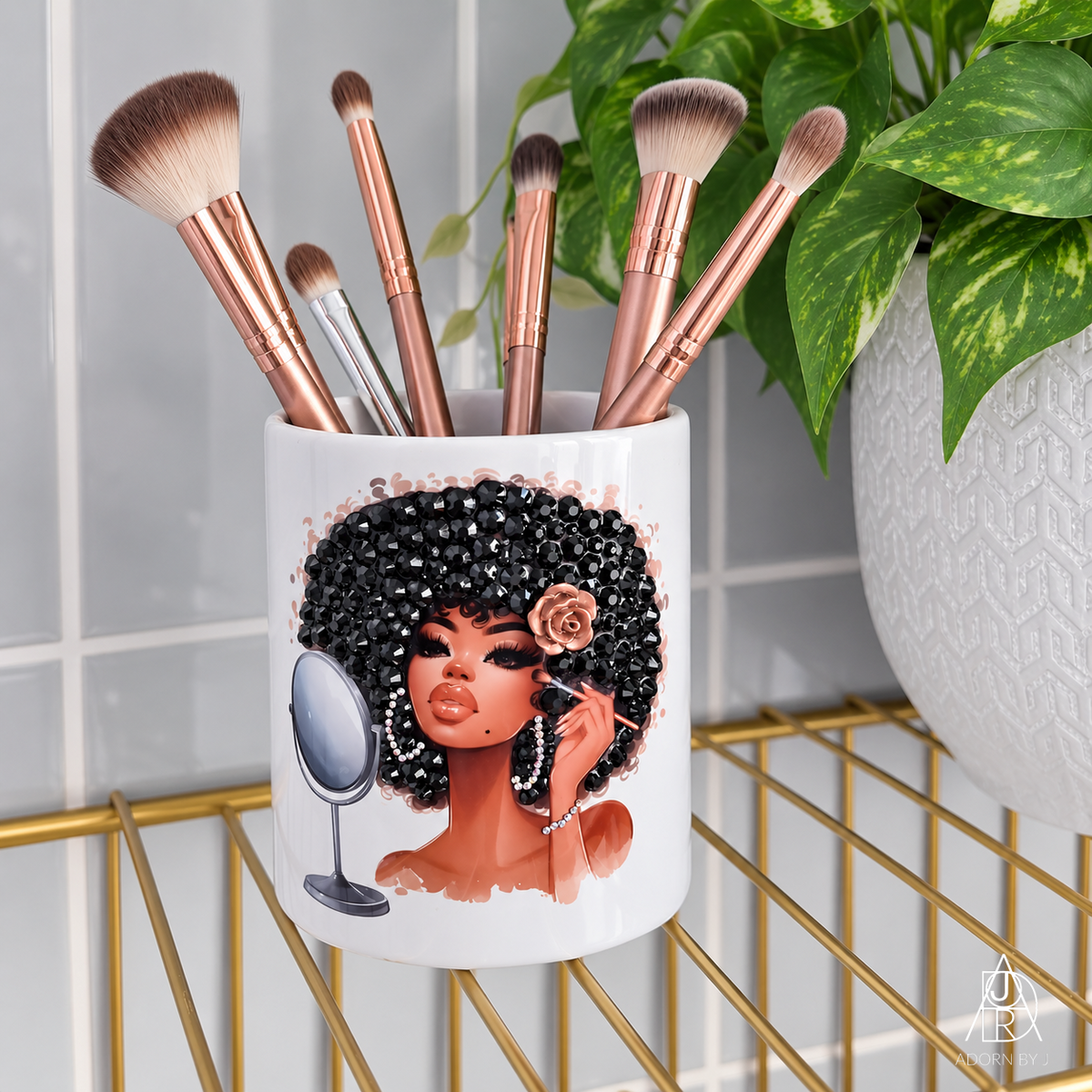 Afro Makeup Holder
